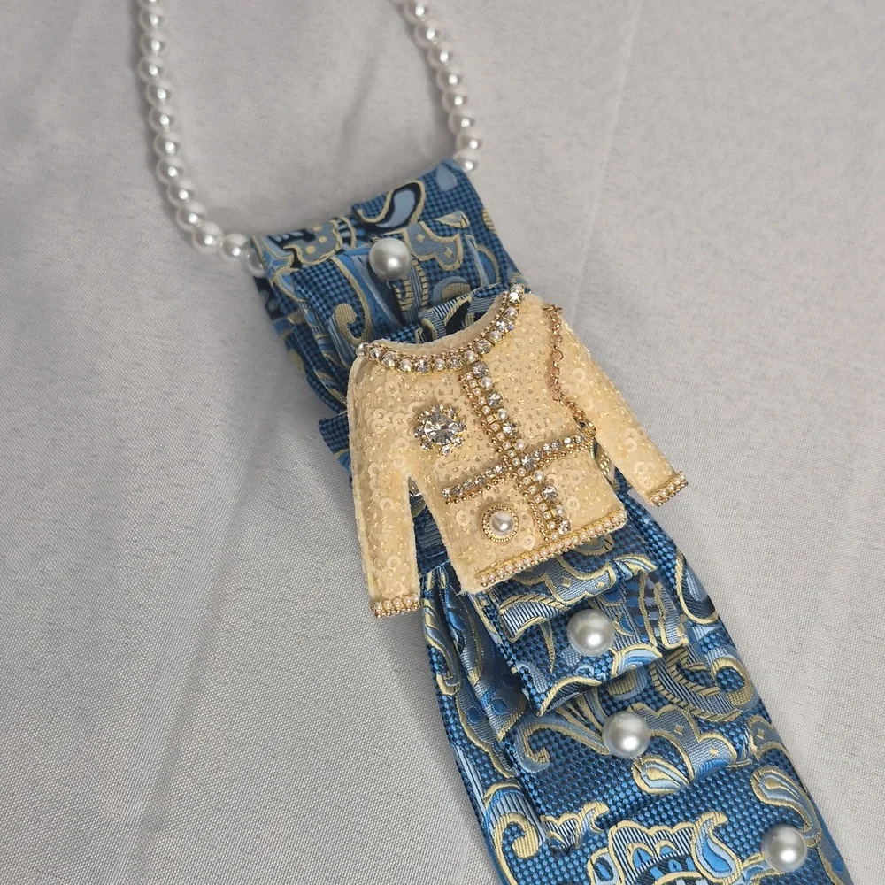 Handcrafted Luxury Fashion Necktie Necklace 📿 (BLUE LAGOON)